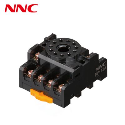 Реле NNC Socket серии PF113A применяется для реле MK-3P/NNC70-3P